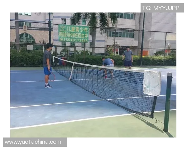 深圳网球队边路渗透战术解析与实战应用探讨